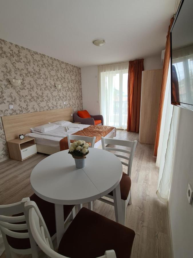 Mida Apartment Obzor Buitenkant foto